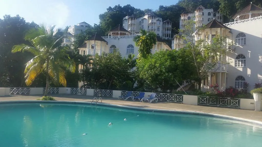 Chill On The Hill Lägenhet Ocho Rios