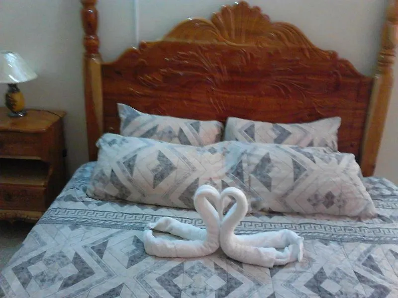 Chill On The Hill Apartamento Ocho Rios