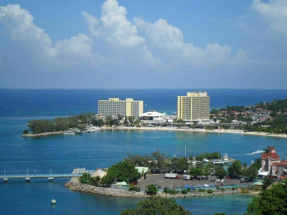 Chill On The Hill Lejlighed Ocho Rios 0*,